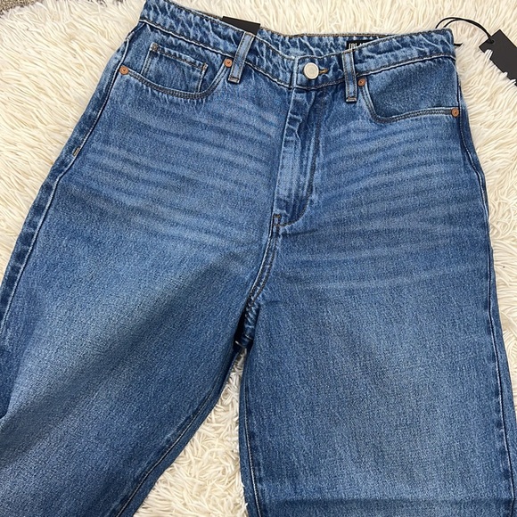 New blanknyc the Baxter ribcage straight leg no shadow medium wash jeans - Picture 4 of 8